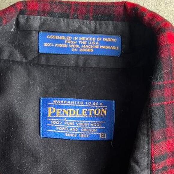 Pendleton 100 percent virgin wool red and black Flannel Mens size M - Picture 3 of 3